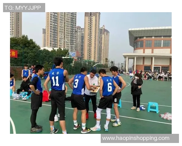 成都篮球队以54分领跑大师赛积分榜展现强劲实力与团队合作精神